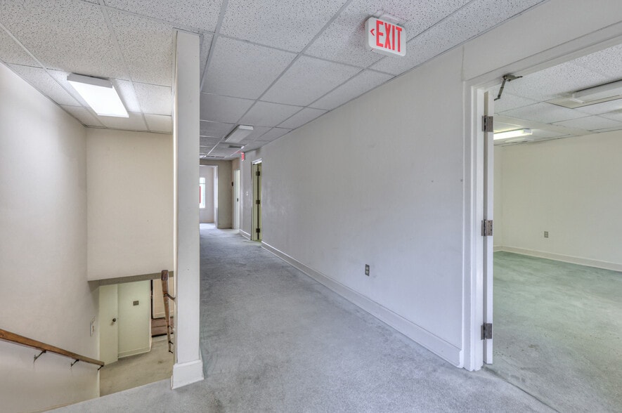 More Photos Of 228 S Military Ave, Lawrenceburg Religious Facility For Sale