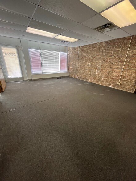 More Photos Of 5000-5014 W Madison St, Chicago Apartments For Lease