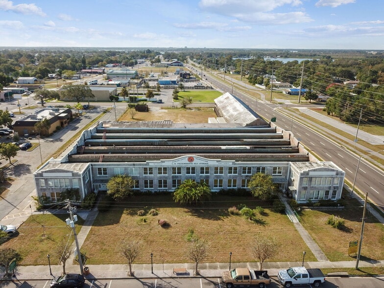 Primary Photo Of 160 W Haines Blvd, Lake Alfred Self Storage For Sale