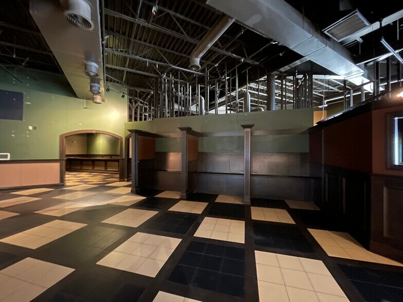 More Photos Of 1209-1279 Main St, Imperial General Retail For Lease