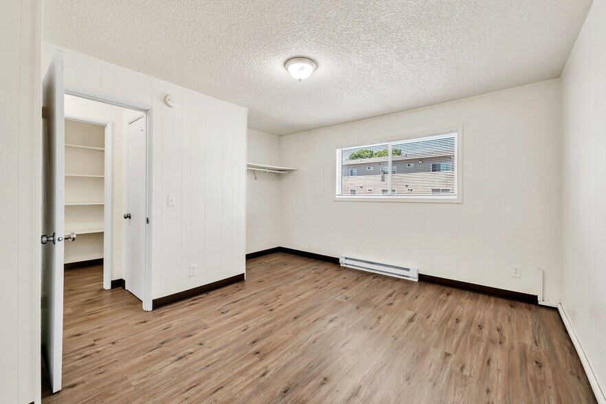 More Photos Of 2520 Hyacinth St NE, Salem Apartments For Sale
