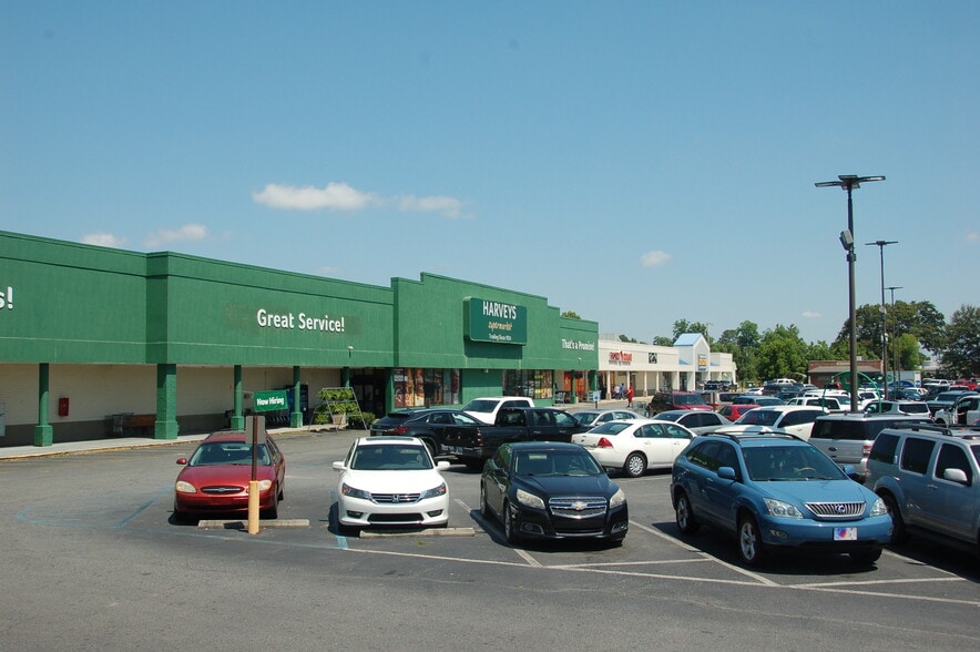 Primary Photo Of 805-831 Peterson Ave N, Douglas Storefront For Lease