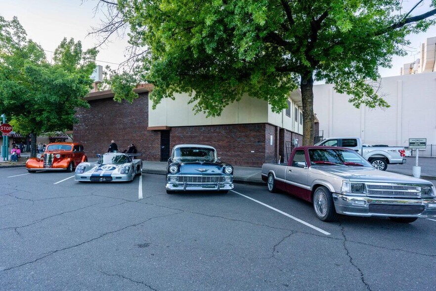 More Photos Of 1767 Market St, Redding Loft Creative Space For Lease