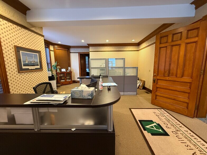 More Photos Of 25 Harvard St, Worcester Office For Lease