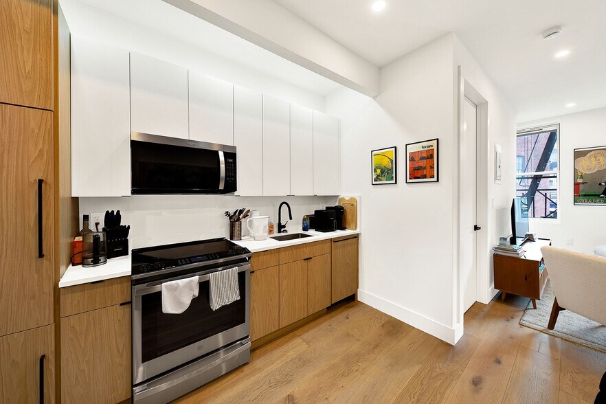 More Photos Of 5 Lispenard St, New York Apartments For Sale