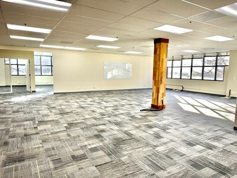 More Photos Of 888 Villa St, Mountain View Office For Lease
