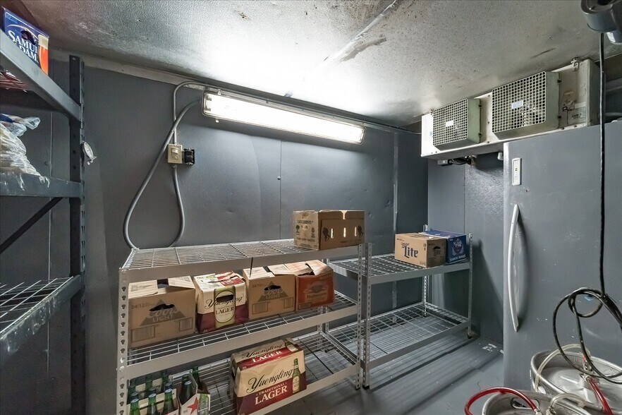 More Photos Of 637 S Commerce Ave, Sebring Restaurant For Sale