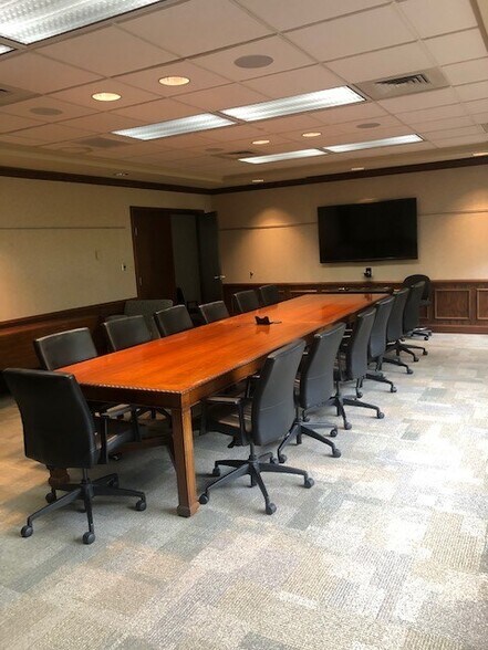 More Photos Of 5200 Stoneham Rd, Canton Office For Lease