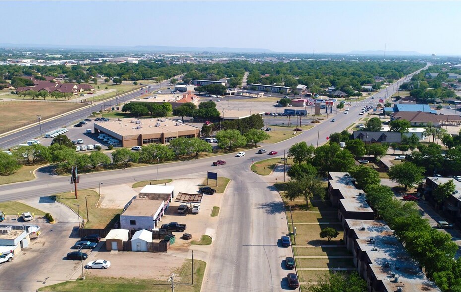 More Photos Of 2466 Buffalo Gap Rd, Abilene Auto Repair For Sale