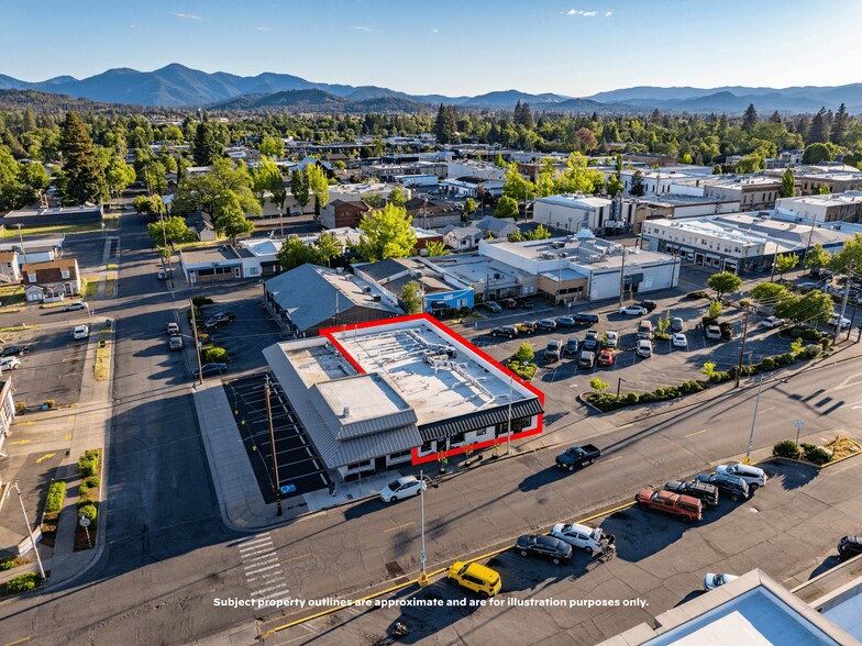 More Photos Of 239 SE G St, Grants Pass General Retail For Sale