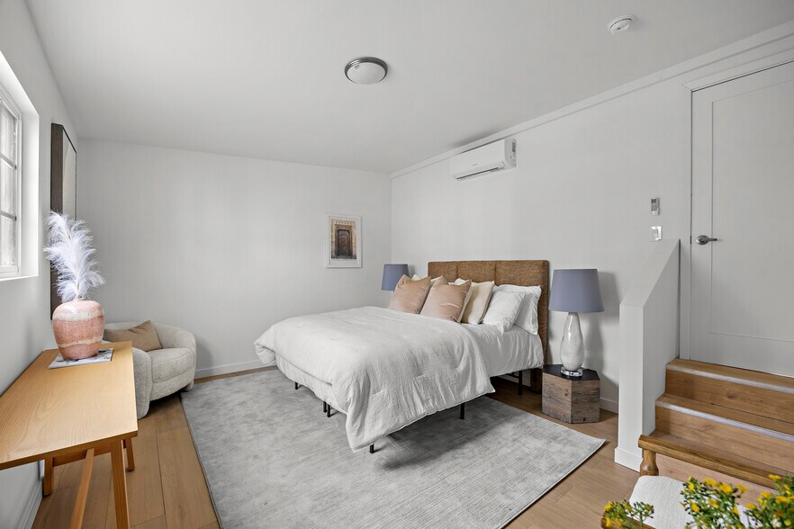 More Photos Of 1510 W 52nd St, Los Angeles Apartments For Sale