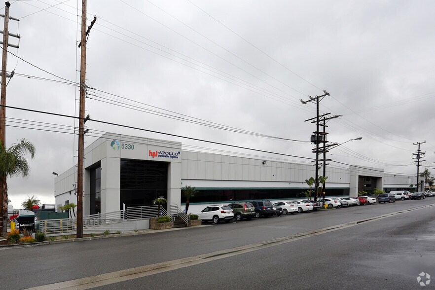More Photos Of 5540 W Century Blvd, Los Angeles Unknown For Lease