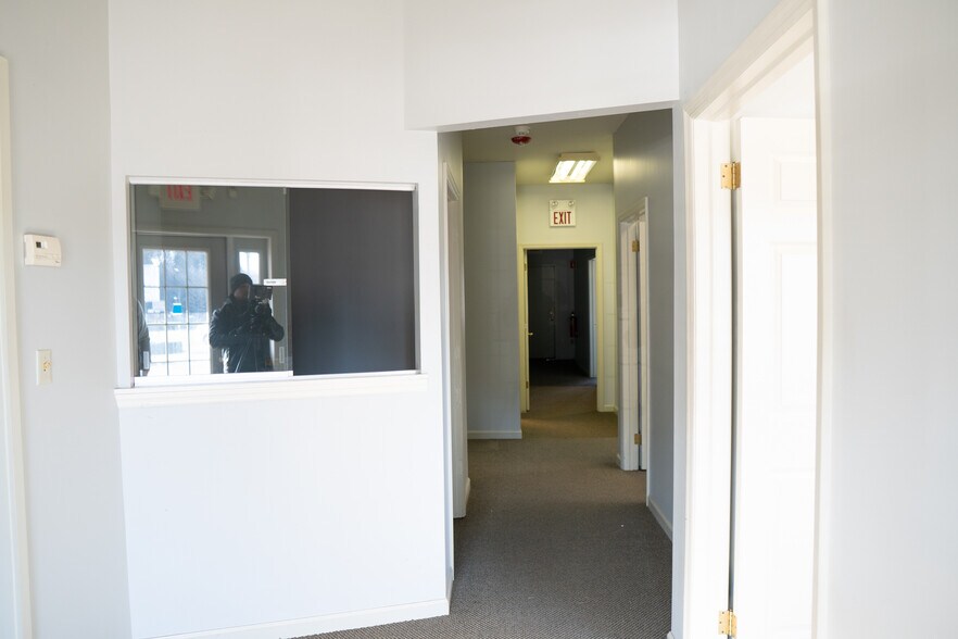 More Photos Of 600 State Route 299, Highland Storefront For Lease