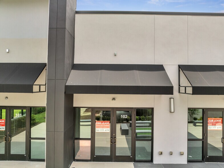 More Photos Of 3370 Rouse Rd, Orlando Storefront For Sale