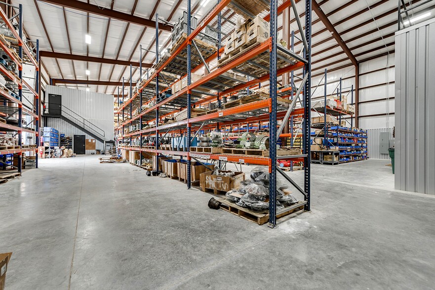 More Photos Of 10219 Industrial ave, Midland Warehouse For Sale
