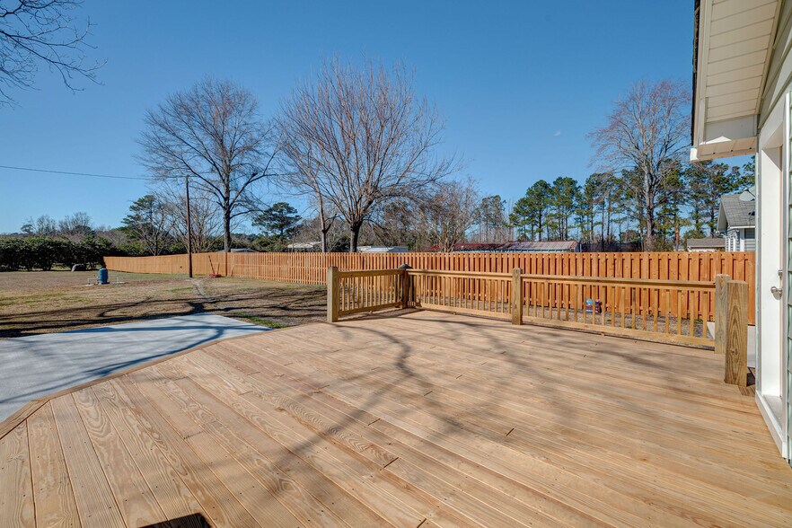 More Photos Of 100 Whitman Ave, Castle Hayne Land For Sale