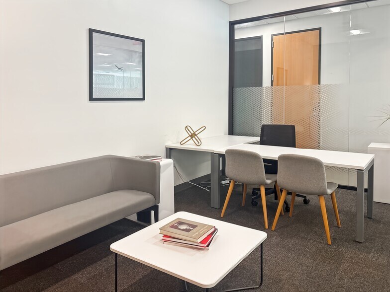 More Photos Of 4343 N Scottsdale Rd, Scottsdale Coworking Space