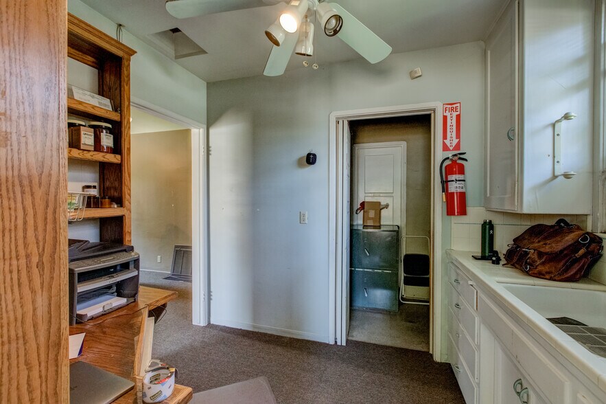 More Photos Of 624 W Chapman Ave, Orange Medical For Sale