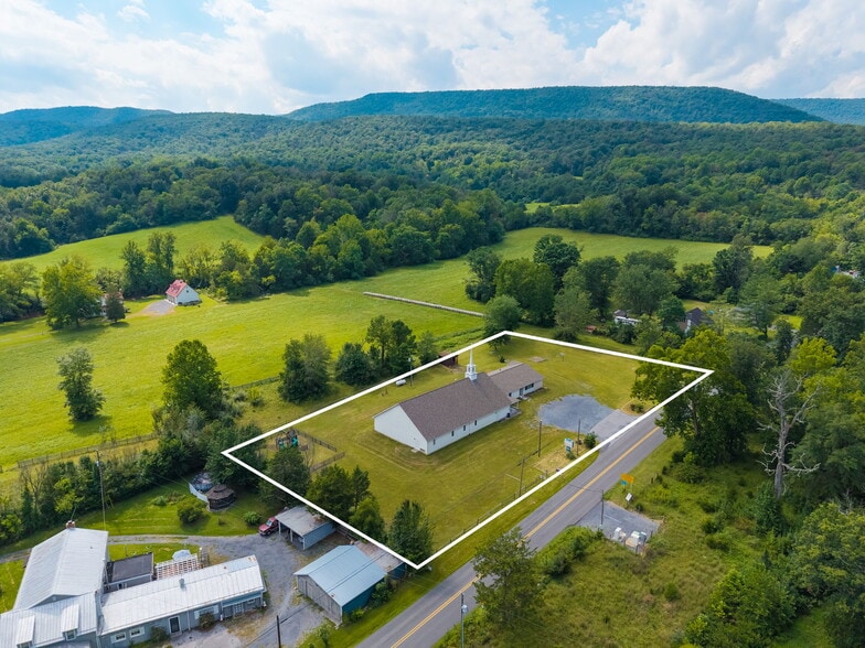 More Photos Of 5700 Edinburg Gap Rd, Fort Valley Religious Facility For Sale