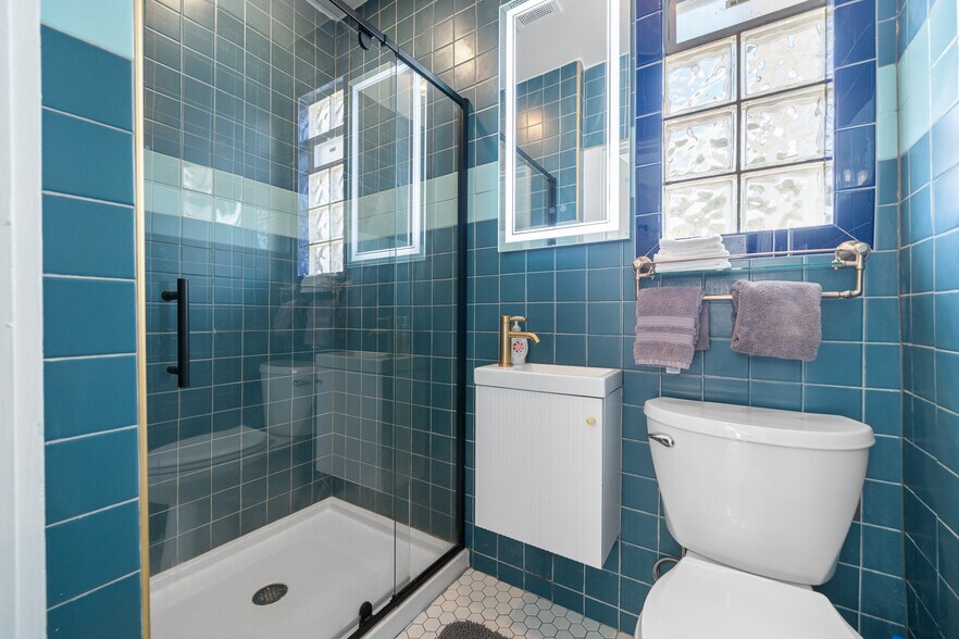 More Photos Of 741 Park Ave, Hot Springs Hotel For Sale