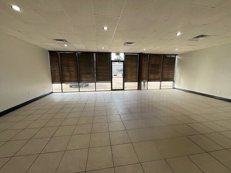 More Photos Of 2810 Louetta Rd, Spring Unknown For Lease