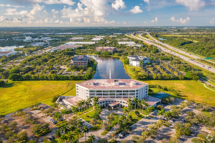 More Photos Of 1500 Concord Ter, Sunrise Unknown For Lease