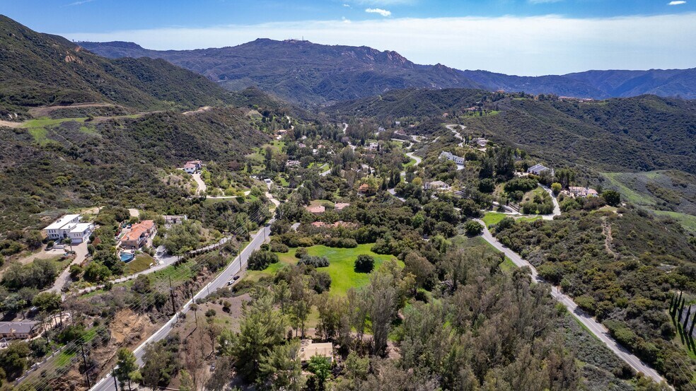 More Photos Of 24415 Mulholland Hwy, Calabasas Land For Sale