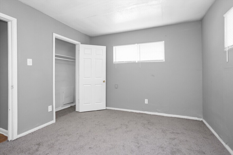 More Photos Of 3908 Woolworth St, Houston Apartments For Sale