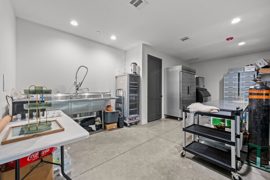 More Photos Of 6644 TX-61, Anahuac Theater Concert Hall For Sale