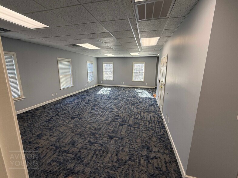 More Photos Of 3443 Pelham Rd, Greenville Office For Lease