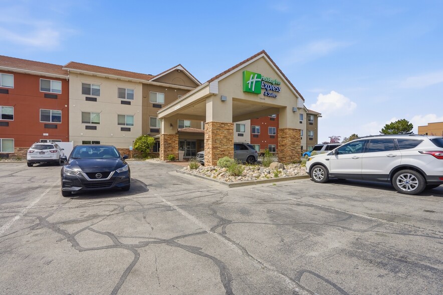 More Photos Of 10680 S Auto Mall Dr, Sandy Hotel For Sale