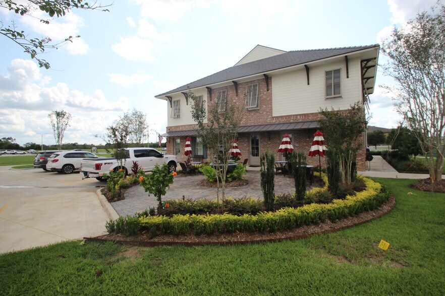 More Photos Of 511 Shore Dr, Youngsville Office For Lease