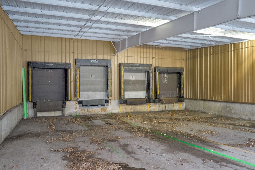 More Photos Of 2925 Welsby Ave, Stevens Point Warehouse For Lease