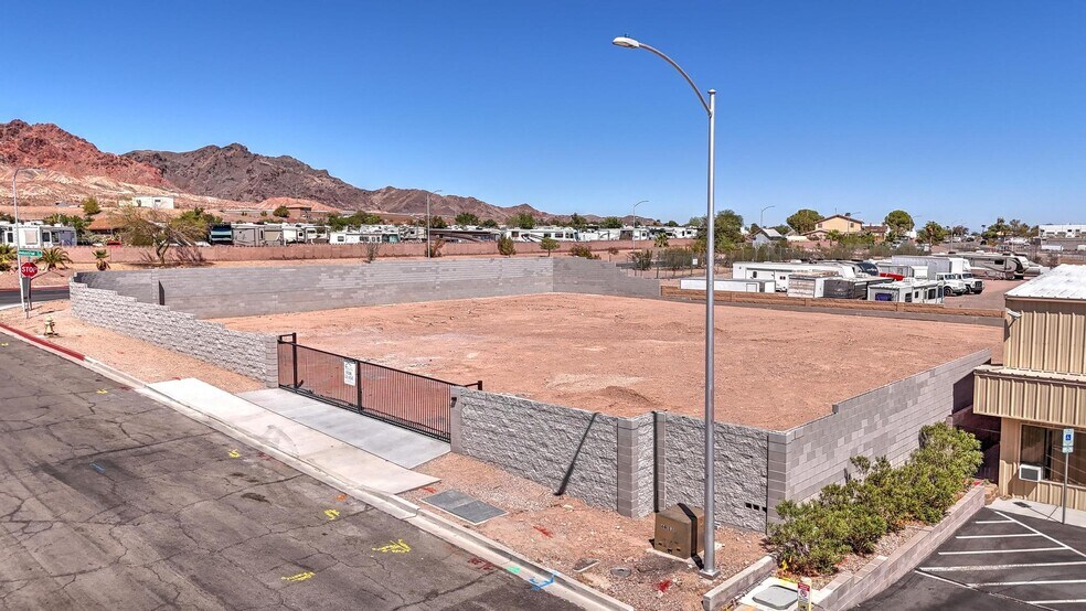 More Photos Of 711 Wells Rd, Boulder City Land For Lease