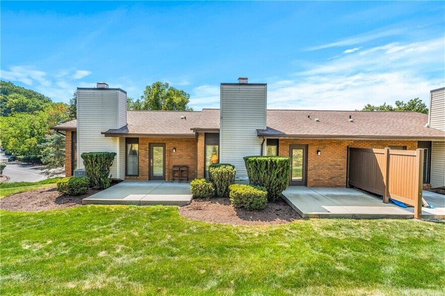 Primary Photo Of 2001-2007 Kinvara Dr, Pittsburgh Office For Sale