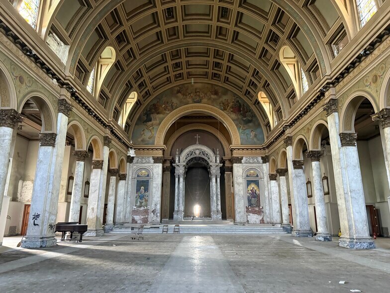 More Photos Of 3500 Montgomery Rd, Cincinnati Religious Facility For Sale