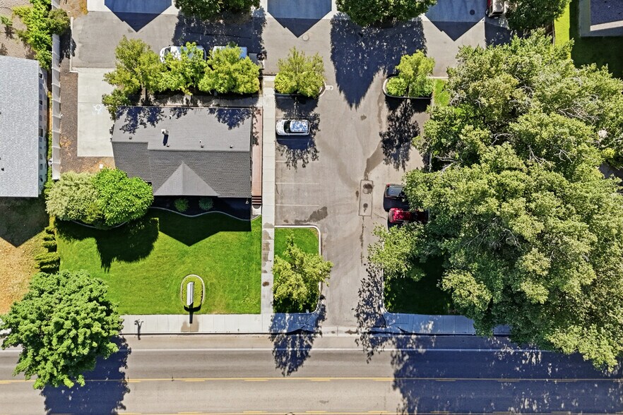 More Photos Of 2490 N Locust Grove Rd, Meridian Office For Sale