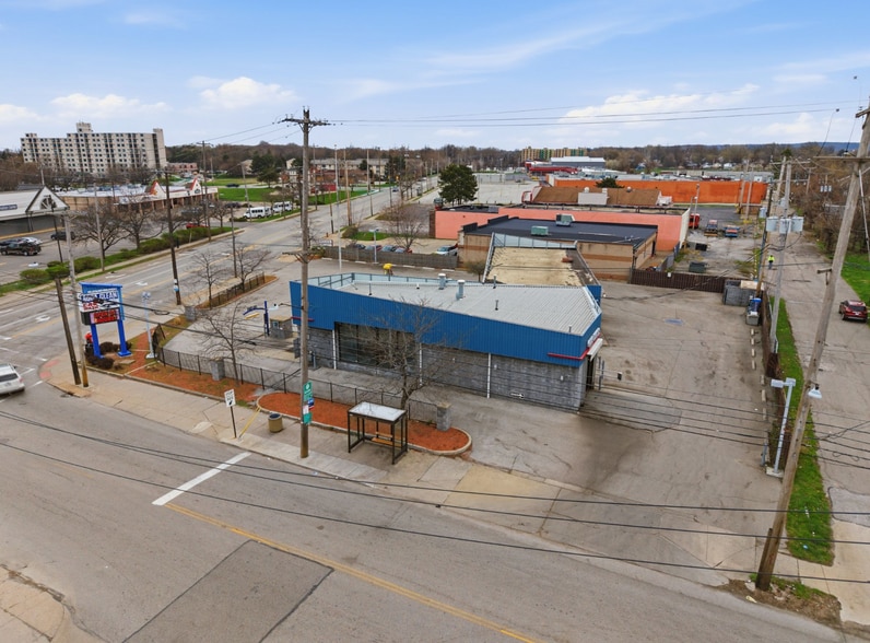 More Photos Of 15610 Lake Shore Blvd, Cleveland General Retail For Sale