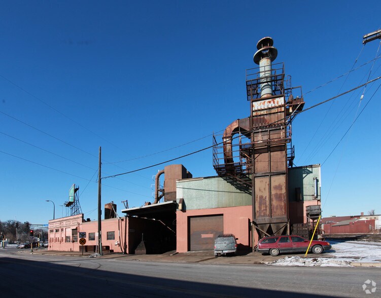 More Photos Of 3161 Hiawatha Ave, Minneapolis Manufacturing For Sale