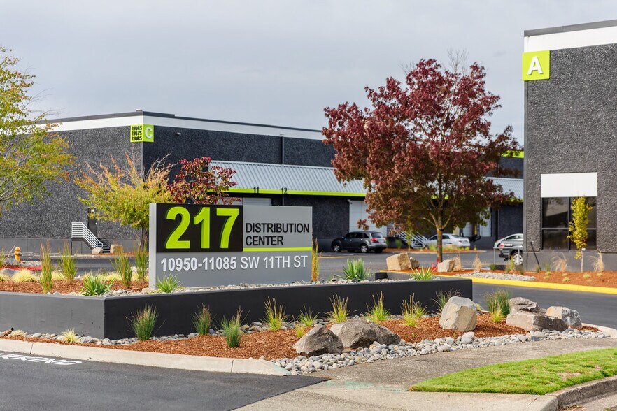 More Photos Of 10975 SW 11th St, Beaverton Unknown For Lease