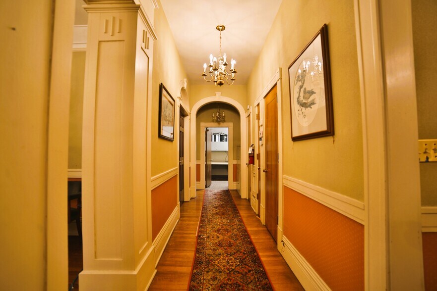 More Photos Of 108 Hillcrest St, Orlando Office For Sale