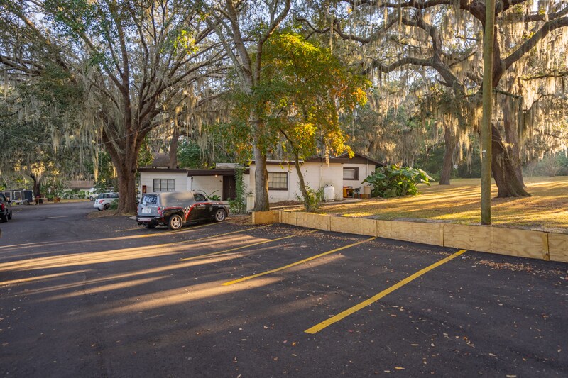 More Photos Of 8105 W Colonial Dr, Orlando Apartments For Sale