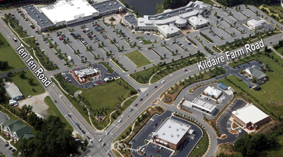 More Photos Of 3450-3490 Kildaire Farm Rd, Cary General Retail For Lease