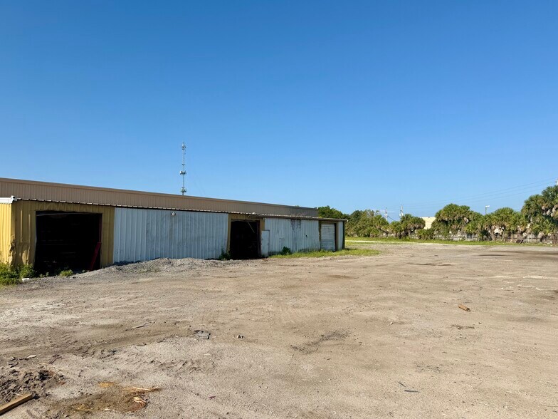 More Photos Of 1101 Albright Rd, Sanford Industrial For Lease