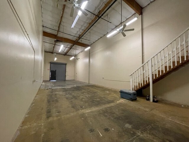 More Photos Of 110 Railroad Ave, Suisun City Flex For Lease