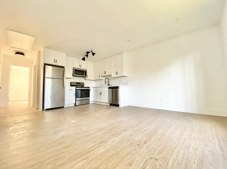 More Photos Of 1934-1936 New England St, Los Angeles Apartments For Sale