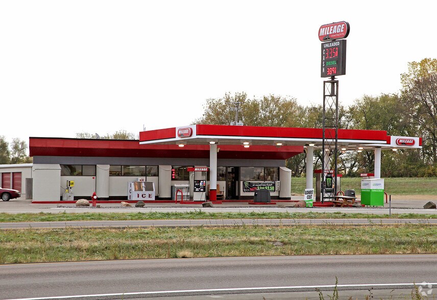 Primary Photo Of 23450 Emery Ave, Hampton Convenience Store For Sale