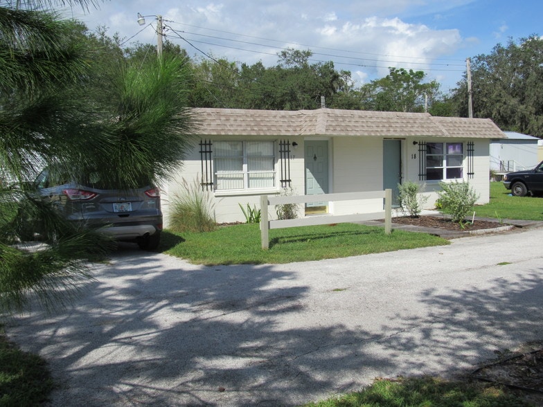 More Photos Of 6035 Norton Rd, Lakeland Manufactured Housing Mobile Home Park For Sale