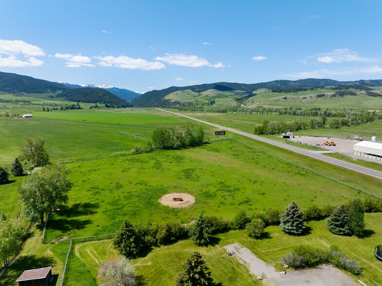 More Photos Of 70 Williams Rd E, Gallatin Gateway Flex For Sale