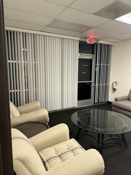 More Photos Of 4770 W University Ave, Las Vegas Warehouse For Sale